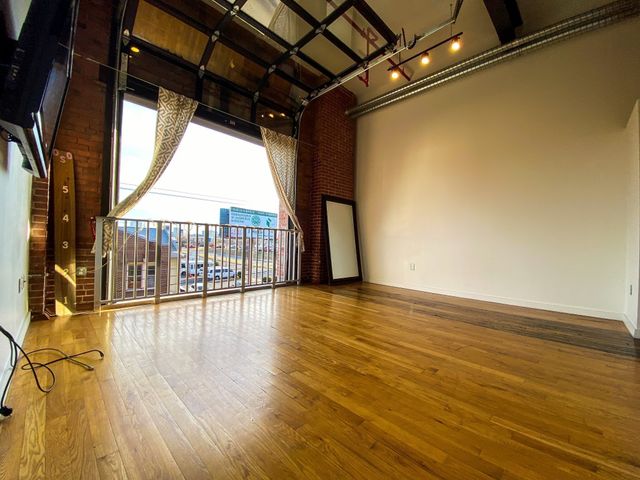 1350 Rosa L Parks Blvd Apt 304, Nashville, TN 37208