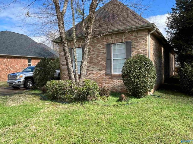 324 Lakepoint Drive, Gadsden, AL 35901