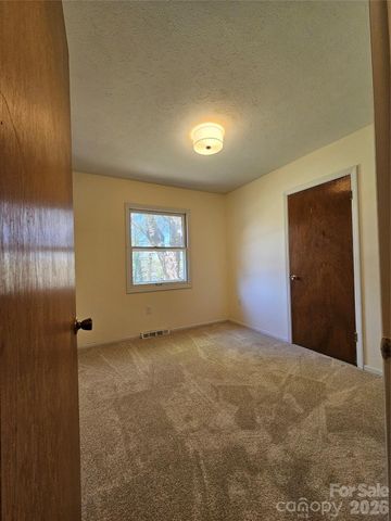 3220 Sweeten Creek Road, Asheville, NC 28803