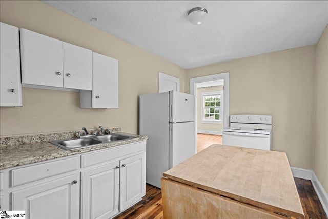 276 S Spring Street, Spartanburg, SC 29306