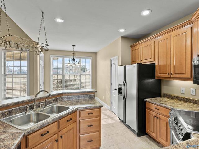 17902 Watercress Drive, Athens, AL 35611