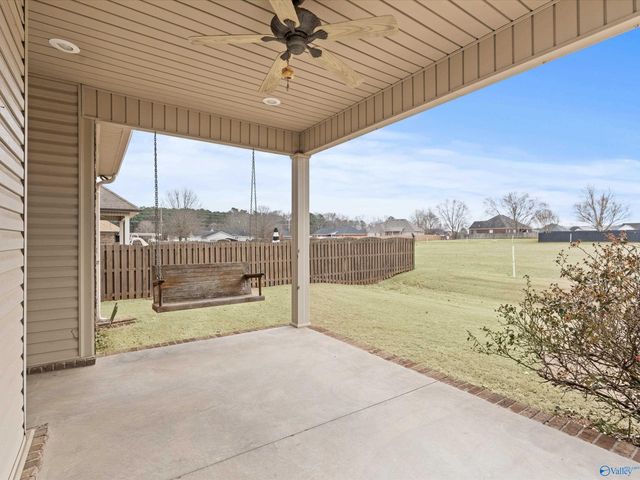 17902 Watercress Drive, Athens, AL 35611