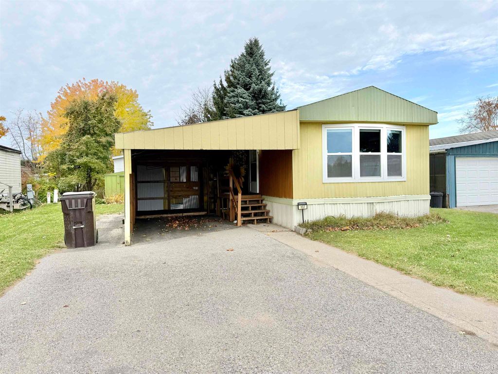 1401 LOT 107 N 23rd Street, Escanaba, MI 49829