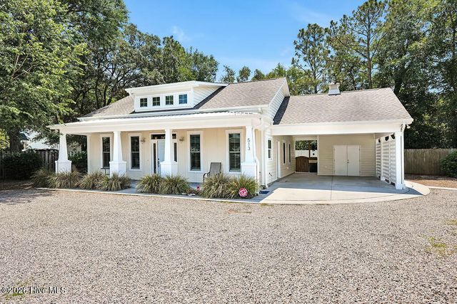 513 Spencer Farlow Drive B, Carolina Beach, NC 28428