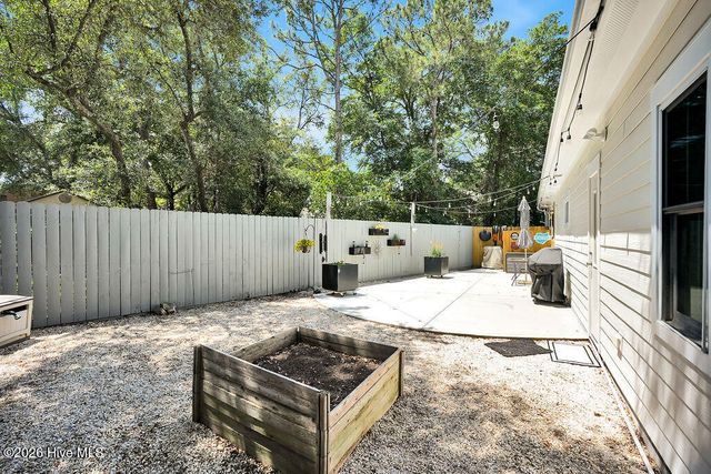 513 Spencer Farlow Drive B, Carolina Beach, NC 28428