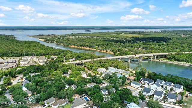 513 Spencer Farlow Drive B, Carolina Beach, NC 28428