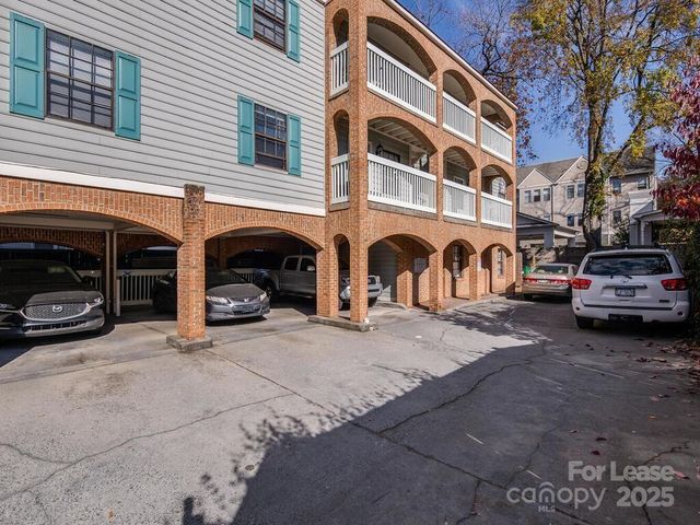 406 W 9th Street 301, Charlotte, NC 28202