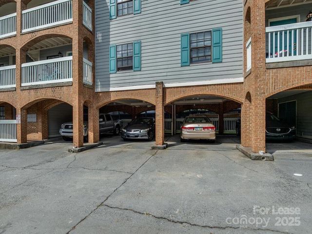 406 W 9th Street 301, Charlotte, NC 28202