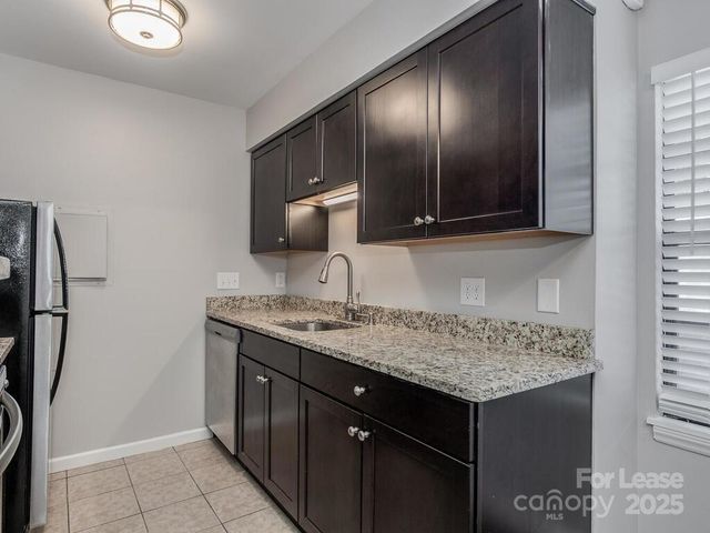 406 W 9th Street 301, Charlotte, NC 28202