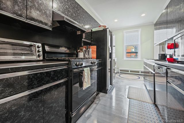 185 Atlantic Avenue C1, Lynbrook, NY 11563