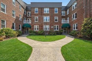 185 Atlantic Avenue C1, Lynbrook, NY 11563