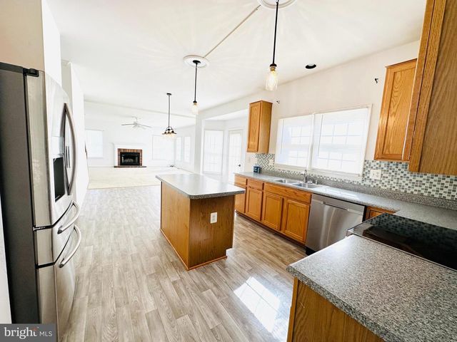 19 SUNRISE VALLEY CT, Stafford, VA 22554