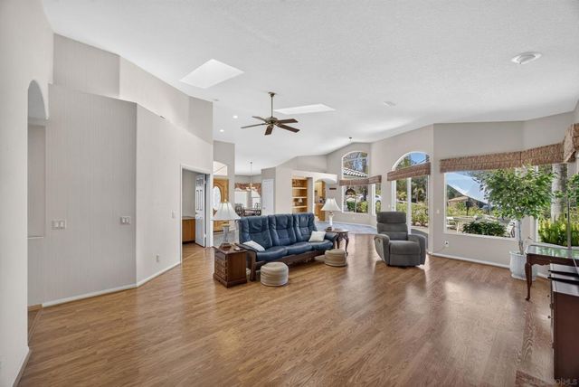 15546 Calistoga Dr., Ramona, CA 92065