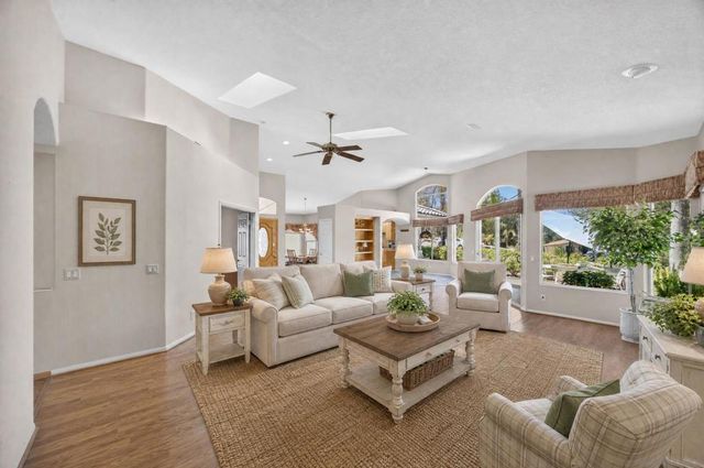 15546 Calistoga Dr., Ramona, CA 92065