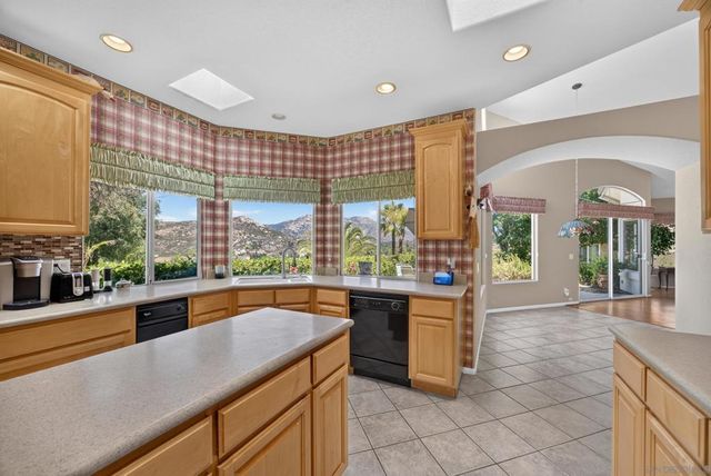 15546 Calistoga Dr., Ramona, CA 92065