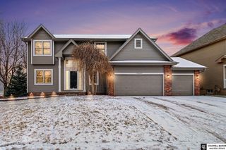 19605 Pierce Street, Omaha, NE 68130