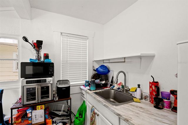 4834 TAYLOR STREET N, St Petersburg, FL 33714