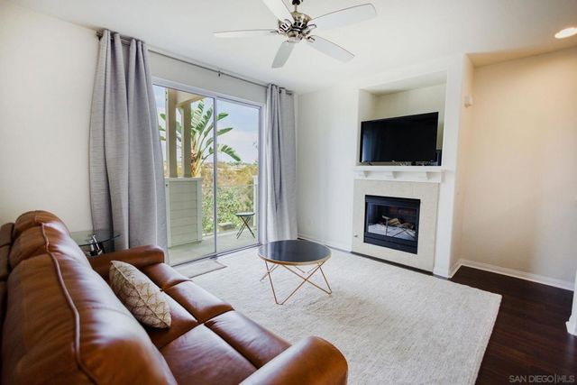 810 Harbor Cliff Way 230, Oceanside, CA 92054