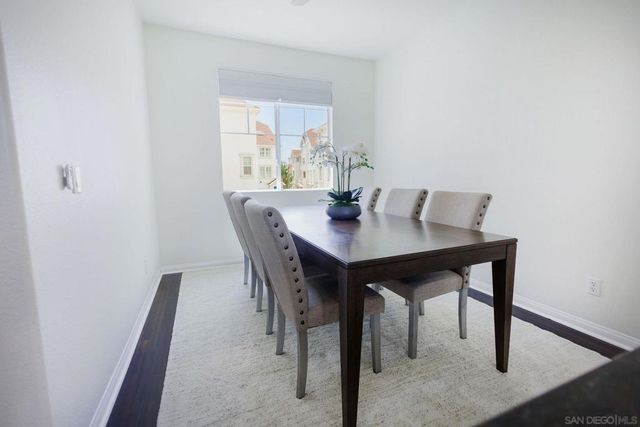 810 Harbor Cliff Way 230, Oceanside, CA 92054
