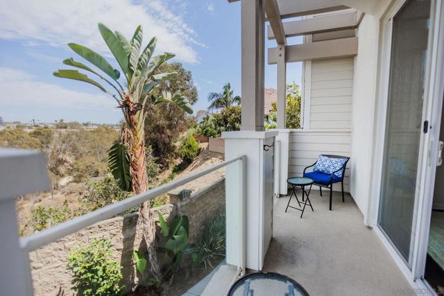 810 Harbor Cliff Way 230, Oceanside, CA 92054