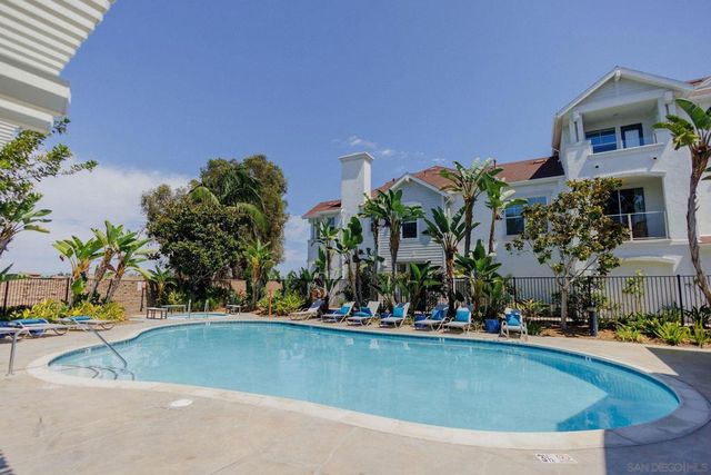 810 Harbor Cliff Way 230, Oceanside, CA 92054