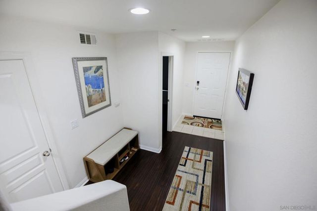 810 Harbor Cliff Way 230, Oceanside, CA 92054