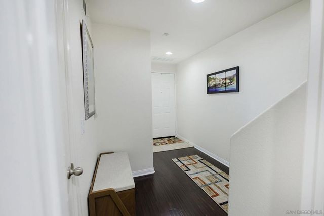 810 Harbor Cliff Way 230, Oceanside, CA 92054