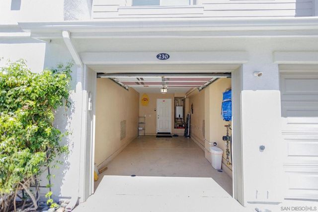 810 Harbor Cliff Way 230, Oceanside, CA 92054