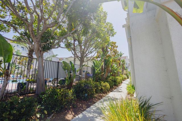 810 Harbor Cliff Way 230, Oceanside, CA 92054