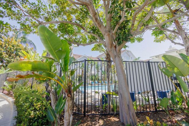 810 Harbor Cliff Way 230, Oceanside, CA 92054