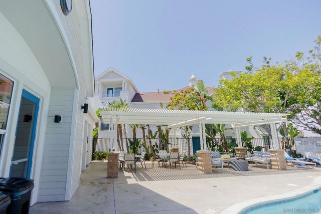 810 Harbor Cliff Way 230, Oceanside, CA 92054