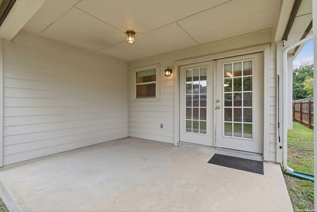 9119 Laguna Hills, Selma, TX 78154