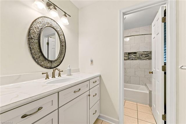4301 Oakcliffe Road, Greensboro, NC 27406