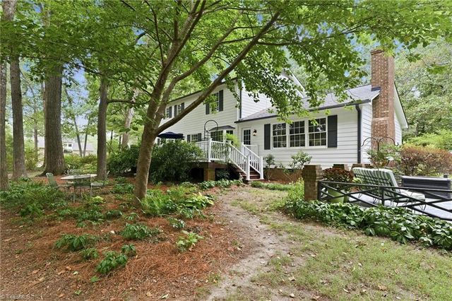 4301 Oakcliffe Road, Greensboro, NC 27406