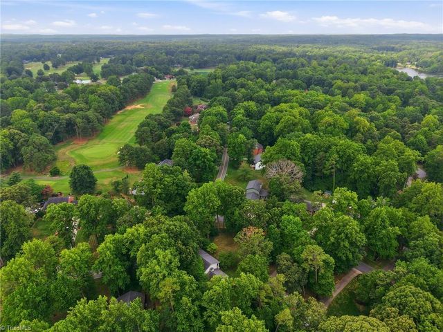 4301 Oakcliffe Road, Greensboro, NC 27406
