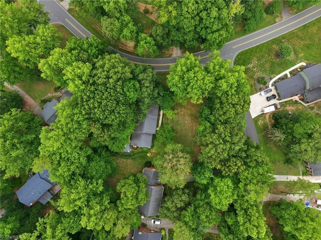 4301 Oakcliffe Road, Greensboro, NC 27406