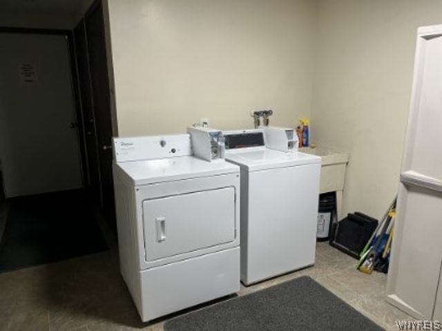 6943 Witmer Road, Wheatfield, NY 14120