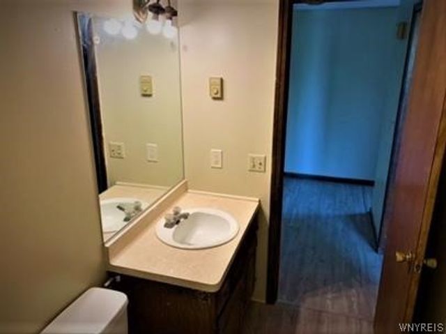 6943 Witmer Road, Wheatfield, NY 14120