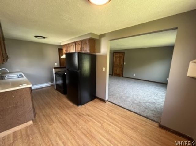 6943 Witmer Road, Wheatfield, NY 14120