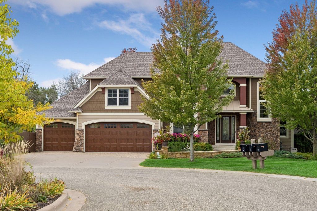 17 Monarch Lane, North Oaks, MN 55127 — exterior