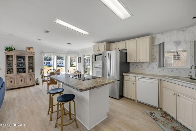 290 Navajo Drive, Oak Hill, FL 32759