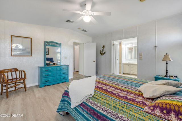 290 Navajo Drive, Oak Hill, FL 32759