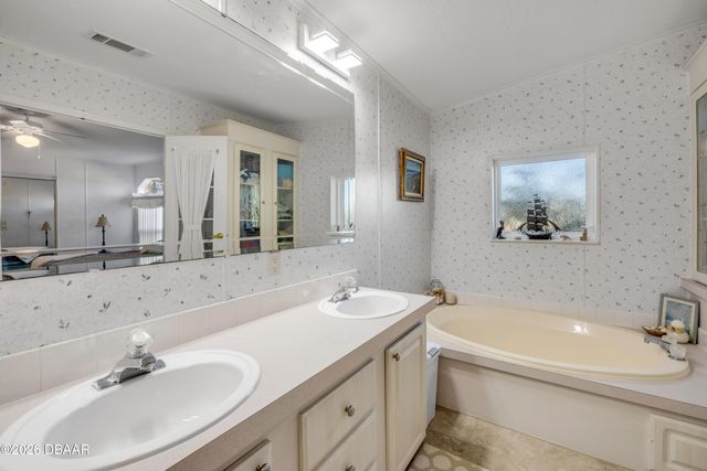 290 Navajo Drive, Oak Hill, FL 32759