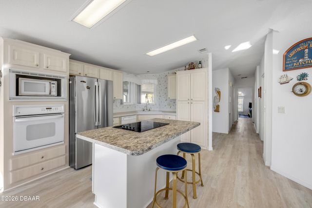 290 Navajo Drive, Oak Hill, FL 32759