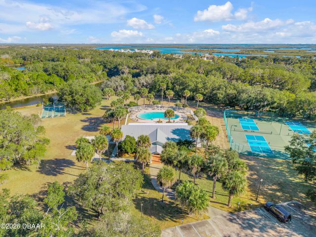 290 Navajo Drive, Oak Hill, FL 32759