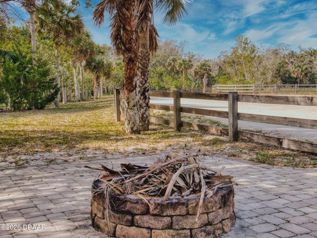 290 Navajo Drive, Oak Hill, FL 32759