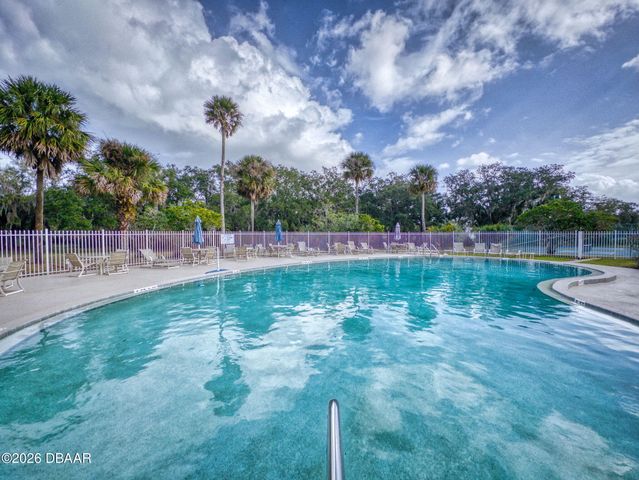 290 Navajo Drive, Oak Hill, FL 32759