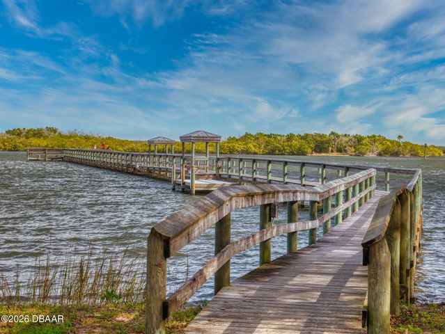 290 Navajo Drive, Oak Hill, FL 32759