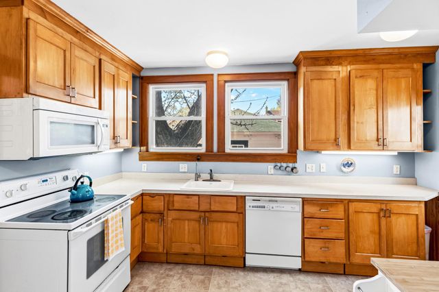 4736 17th Avenue S, Minneapolis, MN 55407