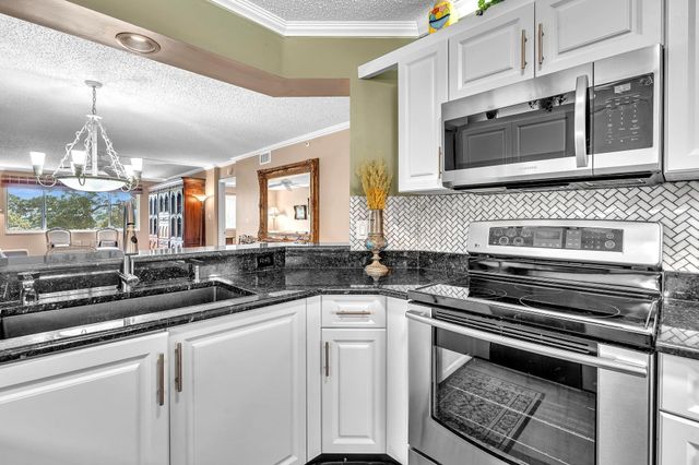 9587 Weldon Circle B311, Tamarac, FL 33321